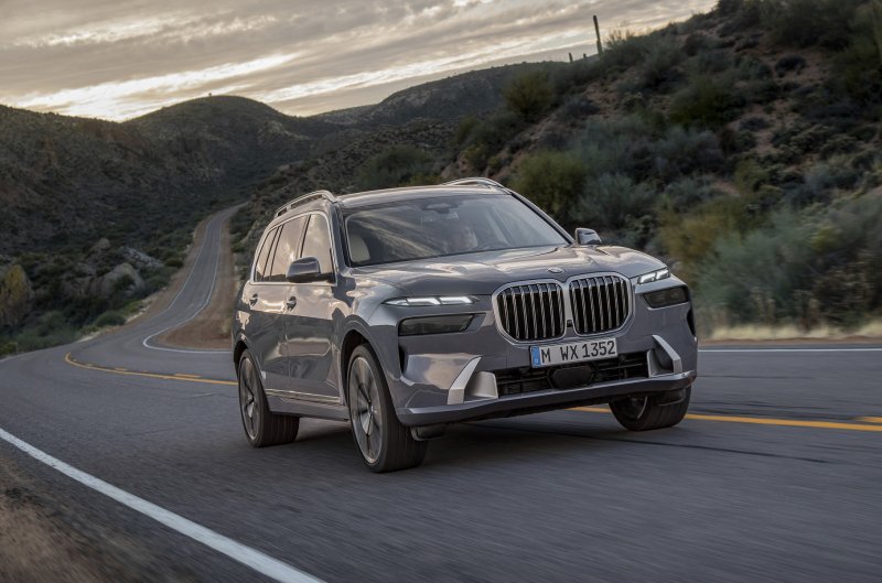 BMW x7 2023