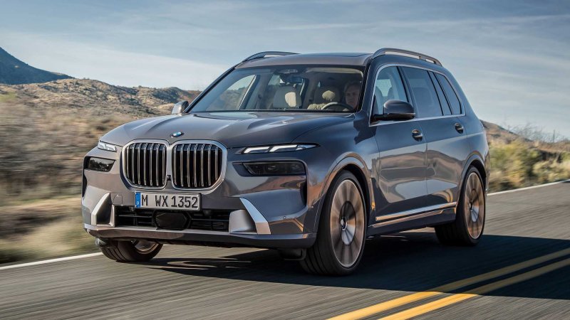 BMW x8 2021