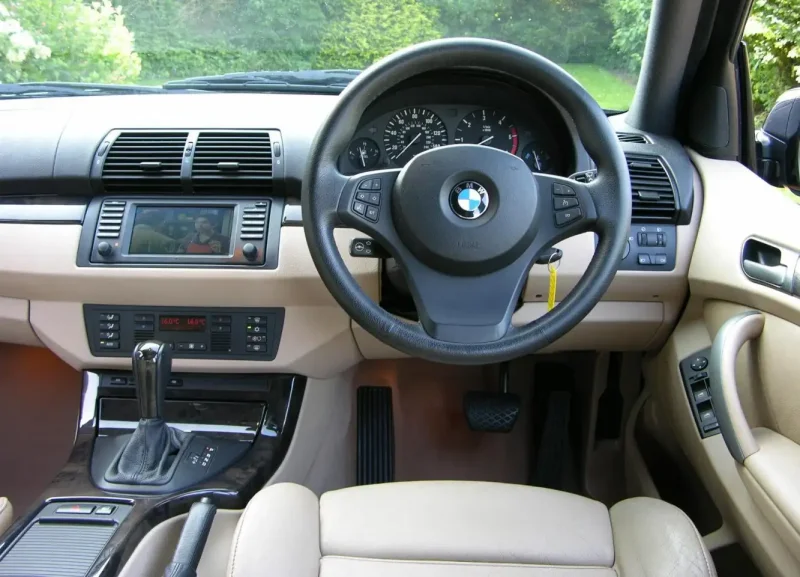 BMW e53 салон