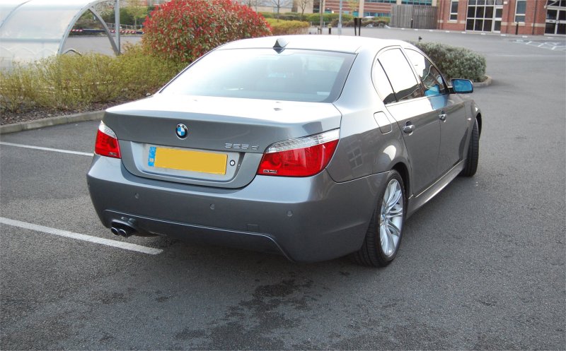 BMW e60 back