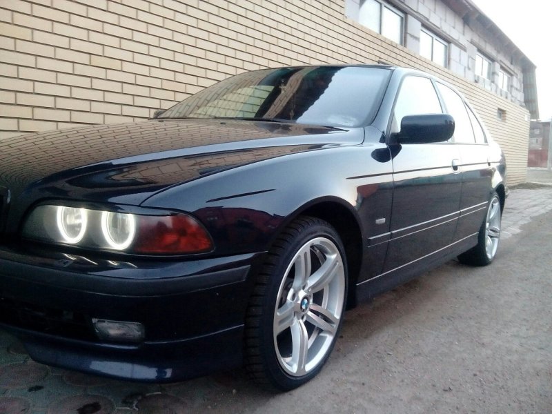 BMW 525 2000г