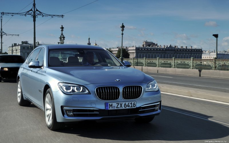 BMW 7 ACTIVEHYBRID 2013