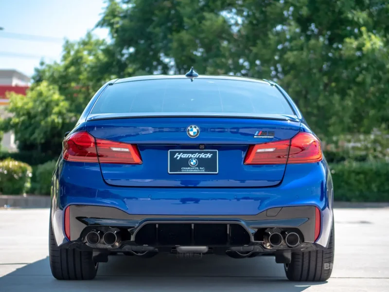BMW m5 f90 сзади