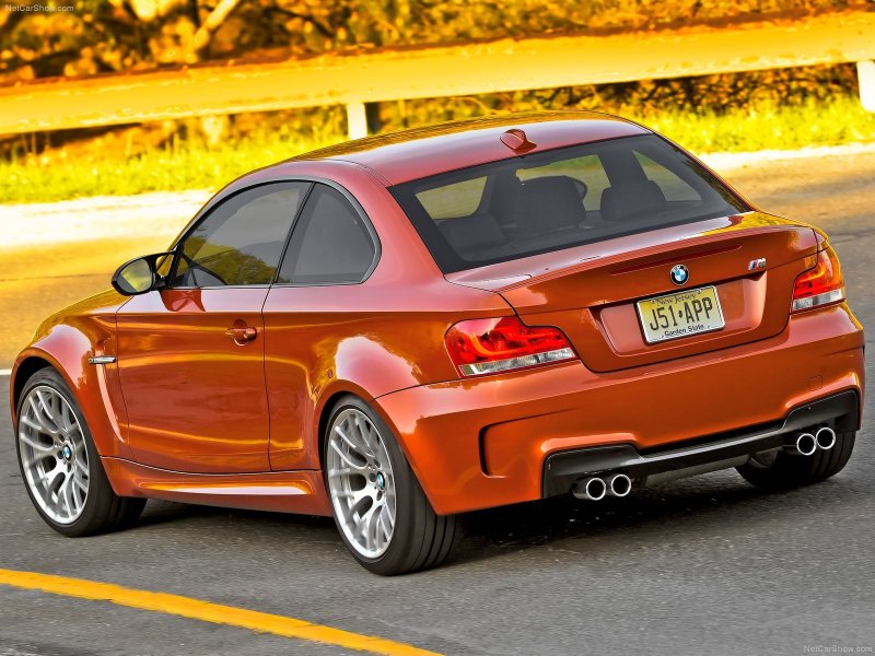 BMW m1 e82