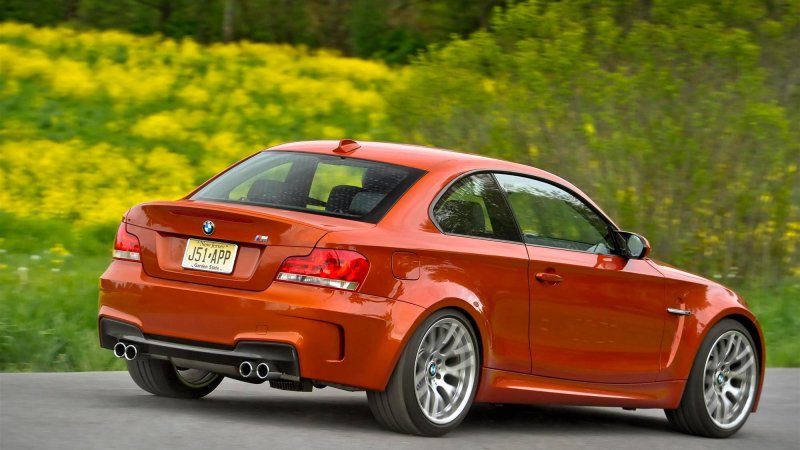 BMW m1 e82