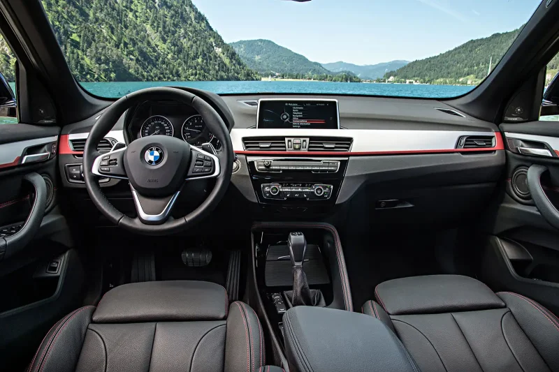 BMW x1 2019 салон