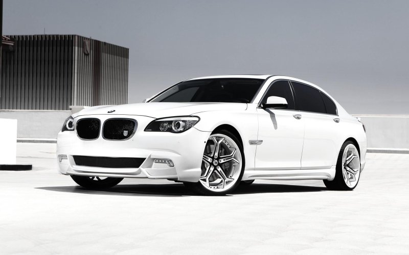 BMW m5 f10 на закате
