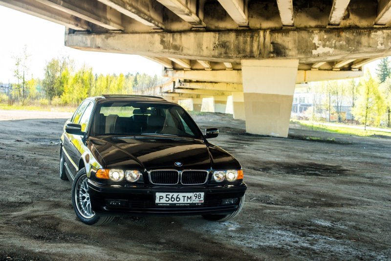 BMW е38 бумер