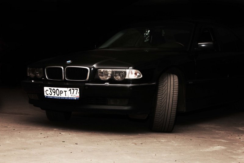 BMW e38 бандитская