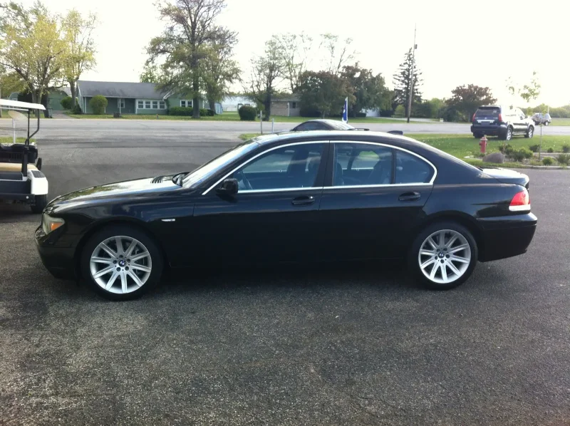 BMW 7 2004