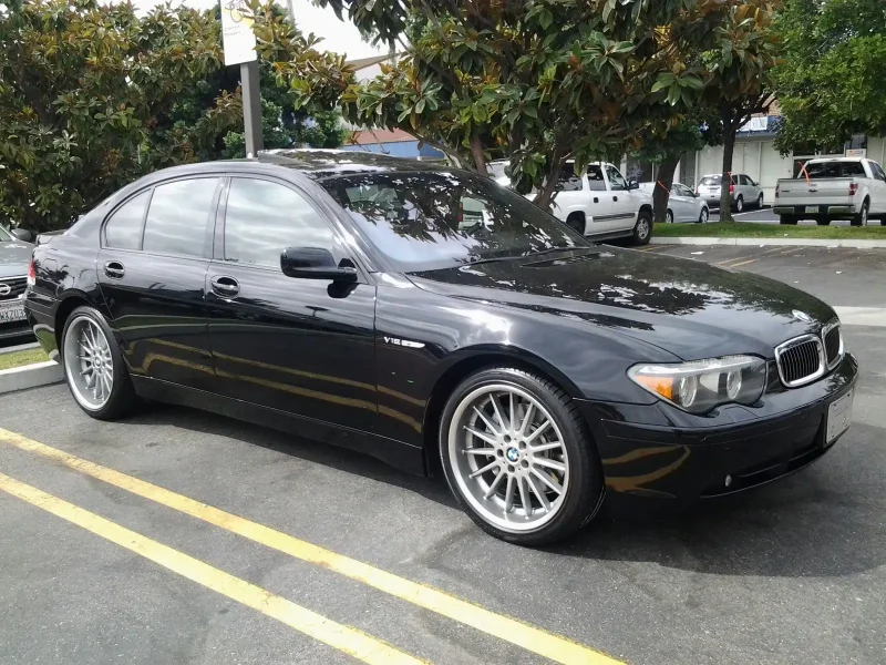 BMW 7 2004