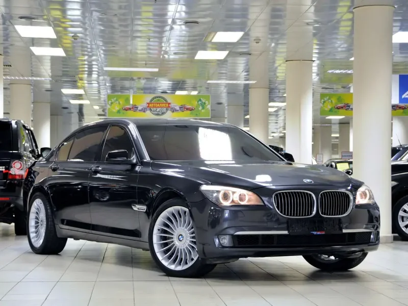 BMW 750li f02