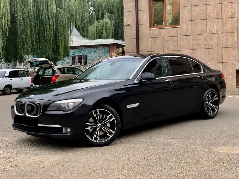BMW 730ld f02