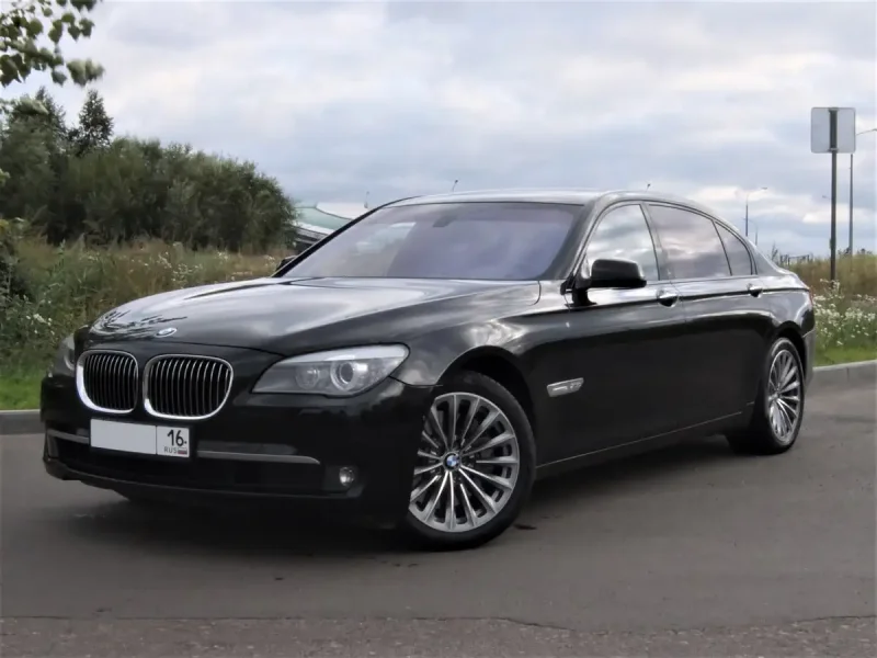 BMW 7 f01