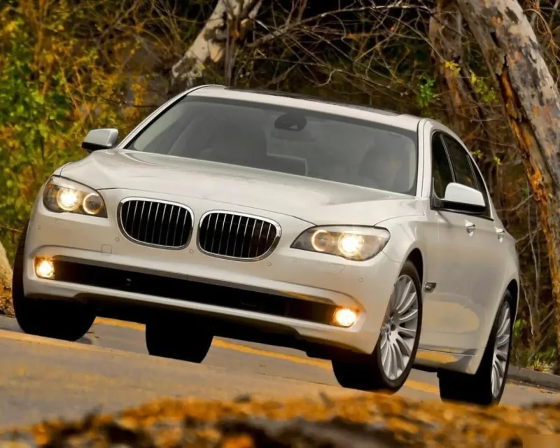 BMW 7 Series 61