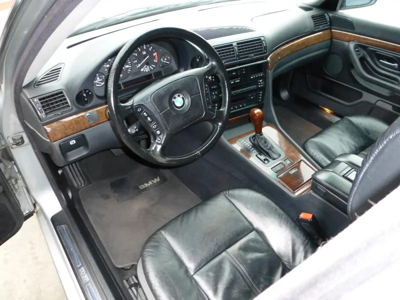 BMW 740 1998 салон