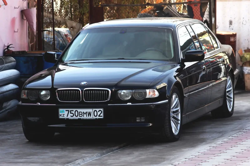 БМВ 750l e38