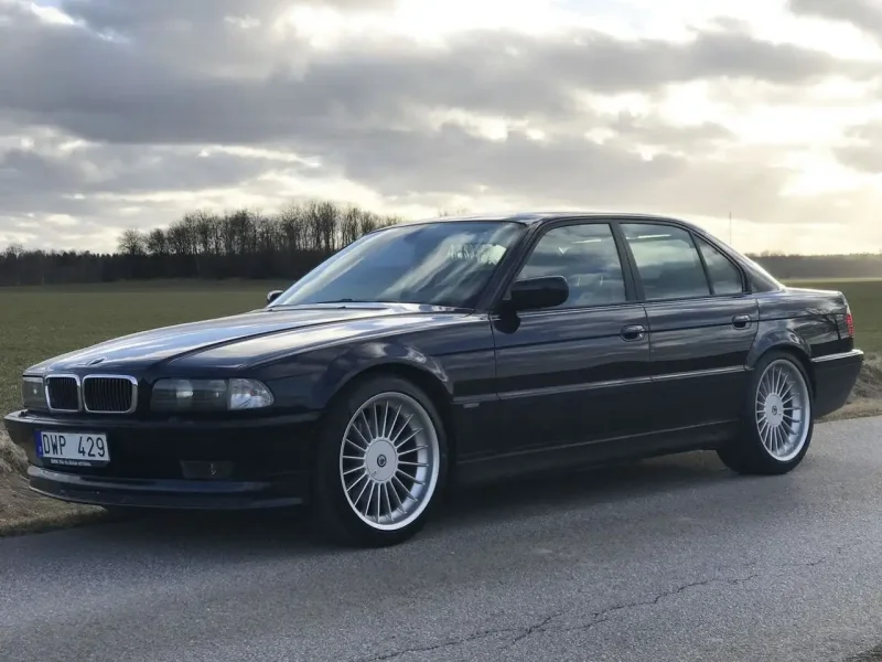 E38 BMW b12