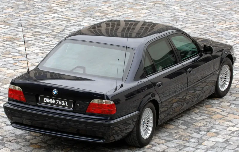 BMW 7 e38 750il