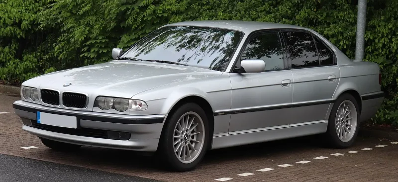 BMW 728i
