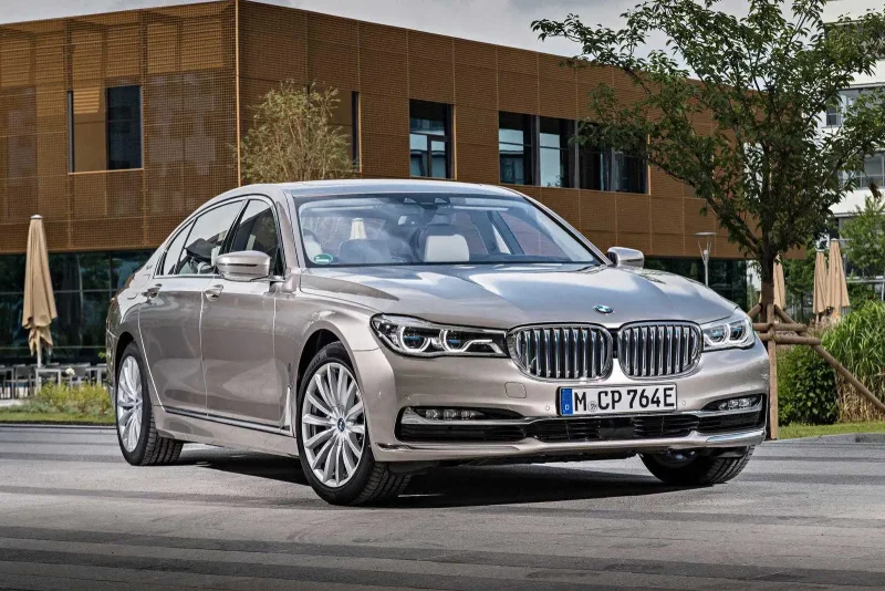 BMW 7 Series v12
