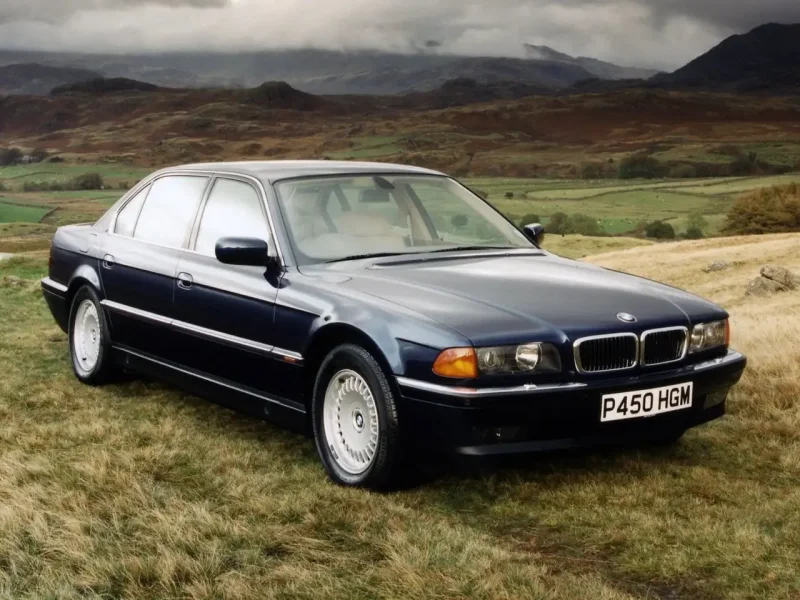 BMW 750 e38
