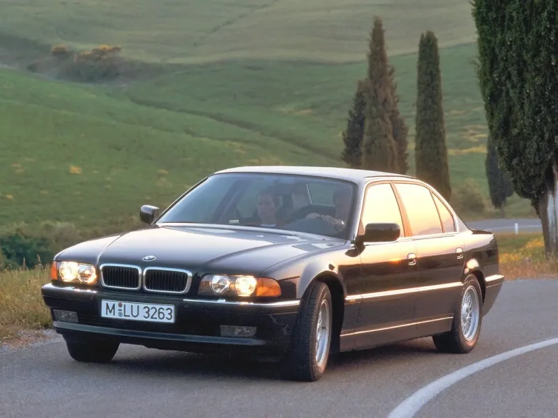 BMW e38 750il