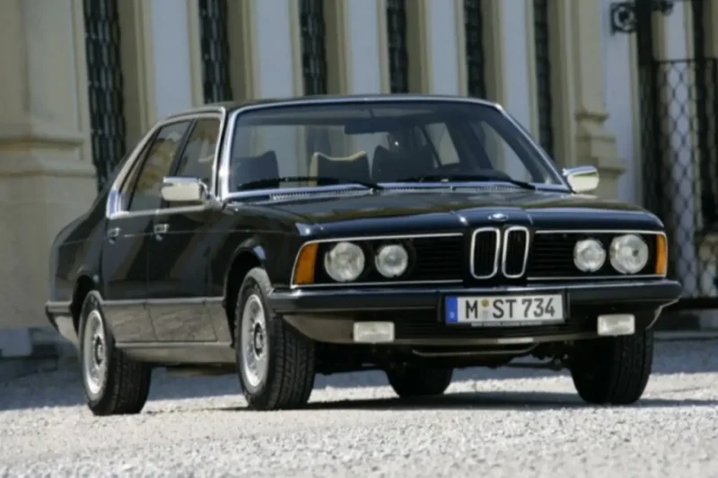 BMW 7 e23
