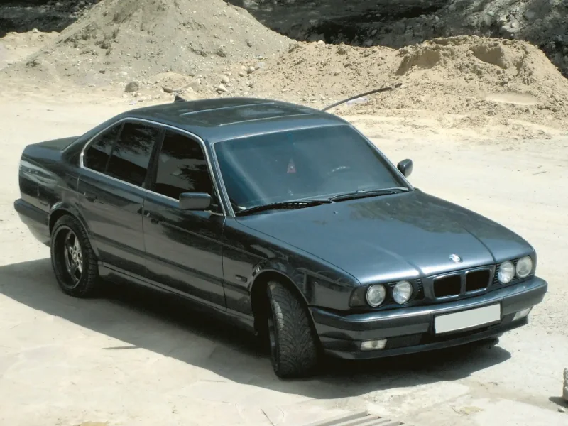 BMW 525 e34 черная