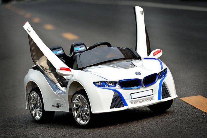 BMW электромобиль i8