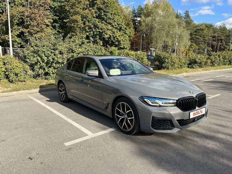 BMW 530i XDRIVE 2021