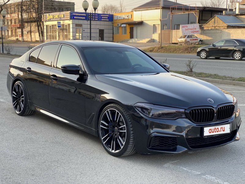 BMW 5 g30 черная
