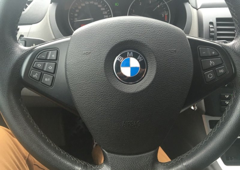M руль BMW e83