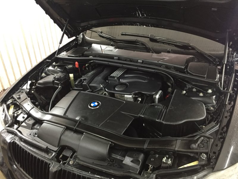 BMW x1 под капотом
