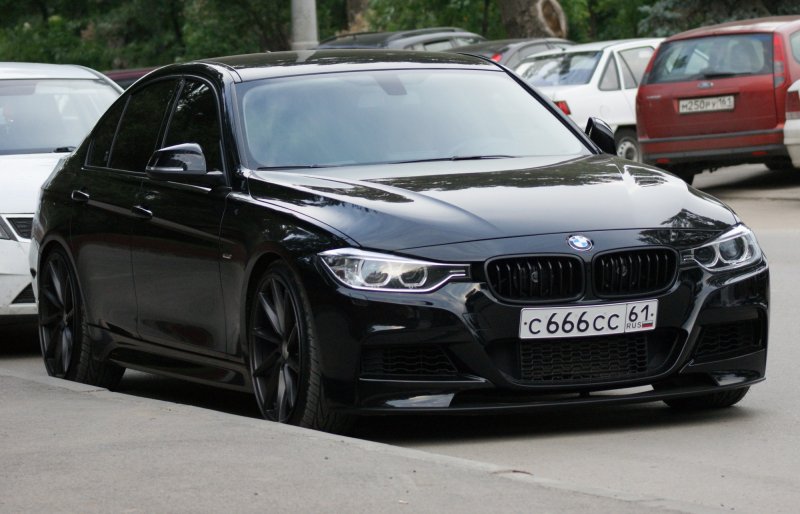 БМВ м5 777 черная