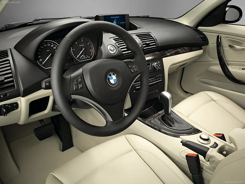 BMW e82 салон