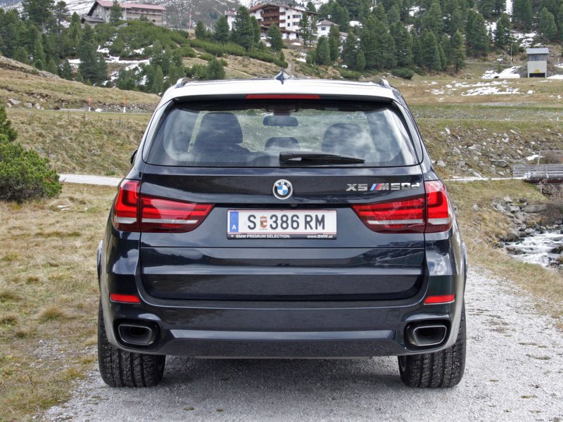 BMW x5 f15 сзади