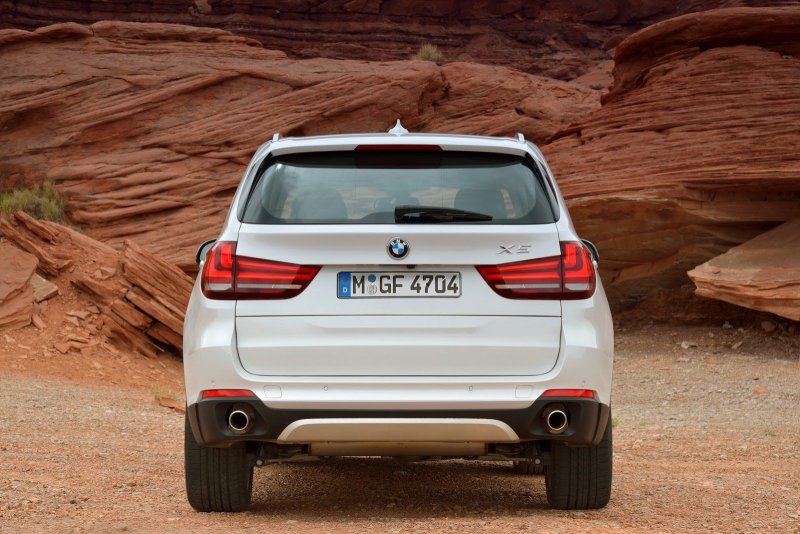 BMW x5 сзади