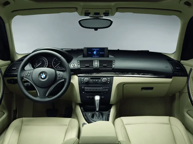 BMW e87 2008
