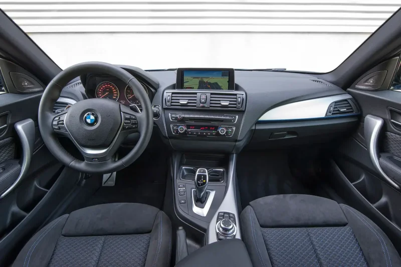 BMW 135i салон