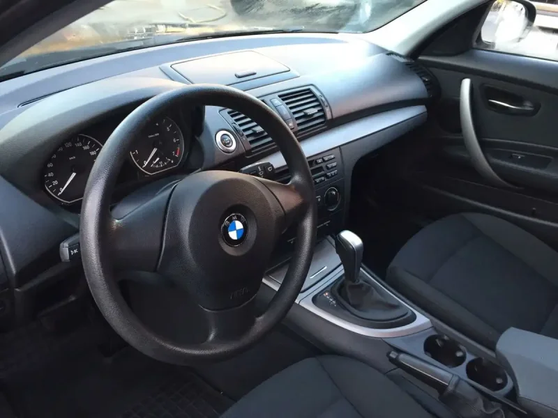 BMW 118i салон