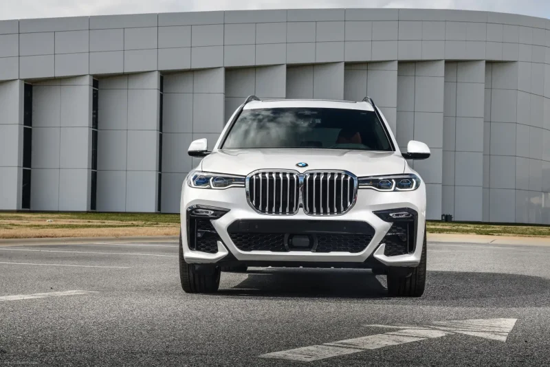 BMW джип x7