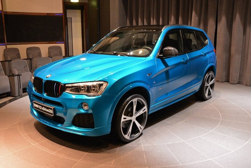 BMW x1 голубой