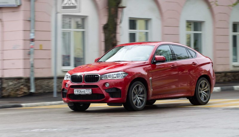 BMW x6m Red