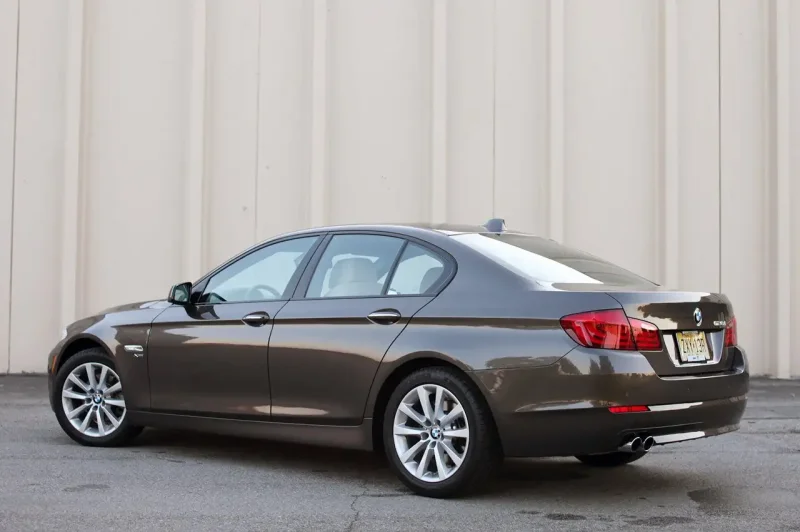 БМВ 528 I XDRIVE