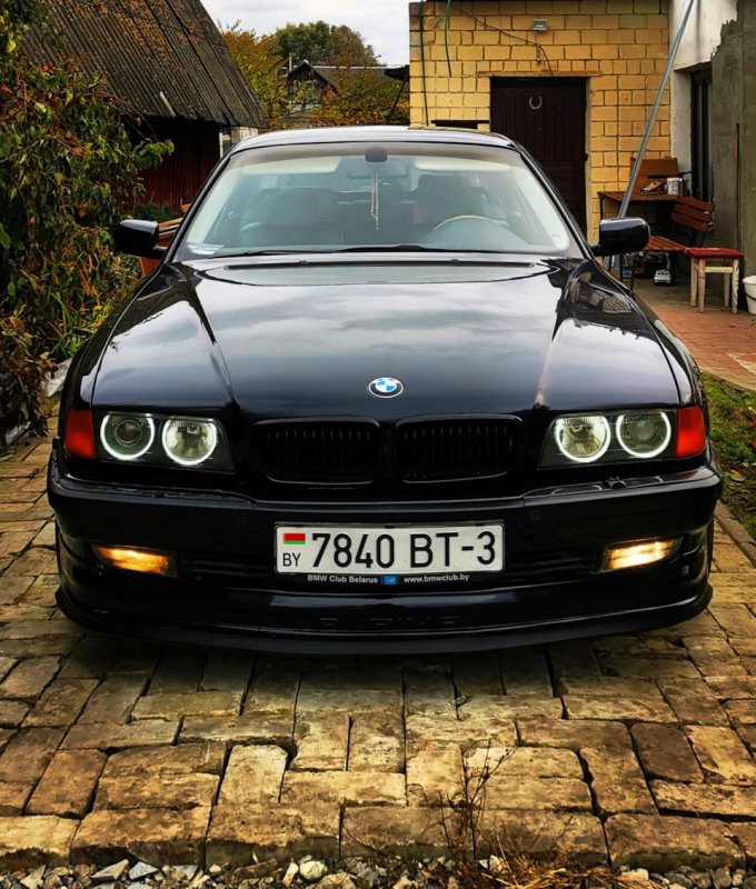 BMW 735 1998