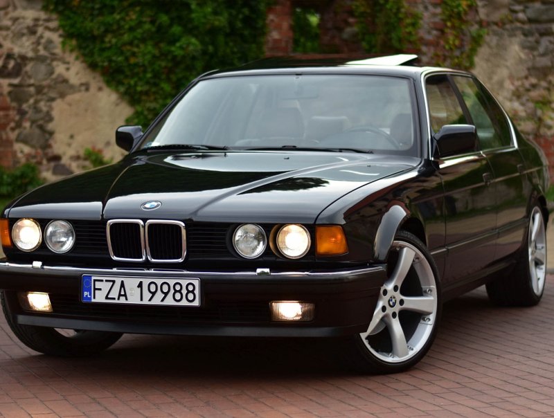 БМВ e32 735i