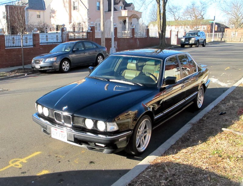 BMW 735 1990