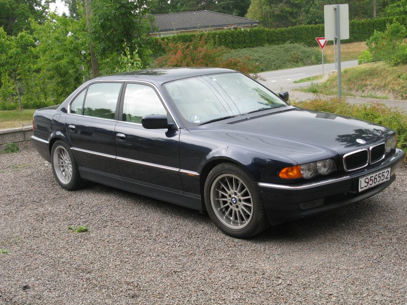 BMW 730i e38