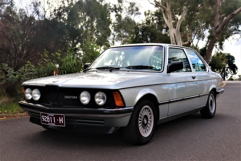BMW e21 323i